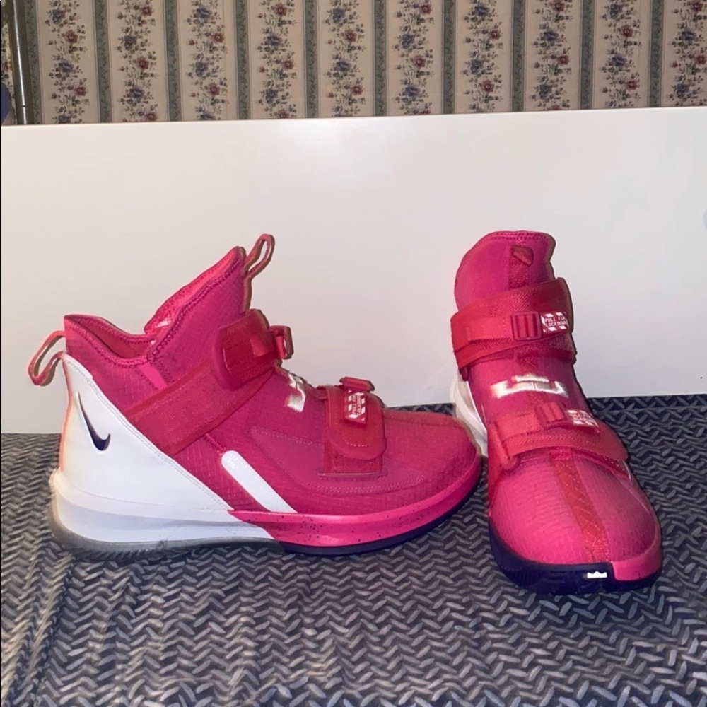 Nike Breast cancer shoes